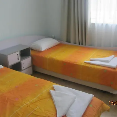 Apart-hotel Pirop City 2*